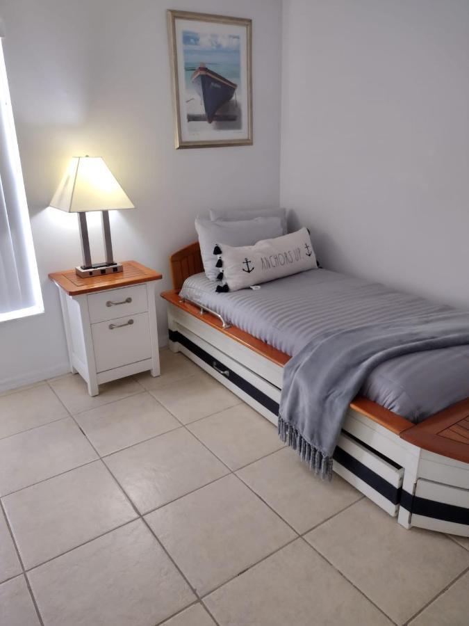 Home From Home 5 Bedroom Villa دافِنبورت المظهر الخارجي الصورة